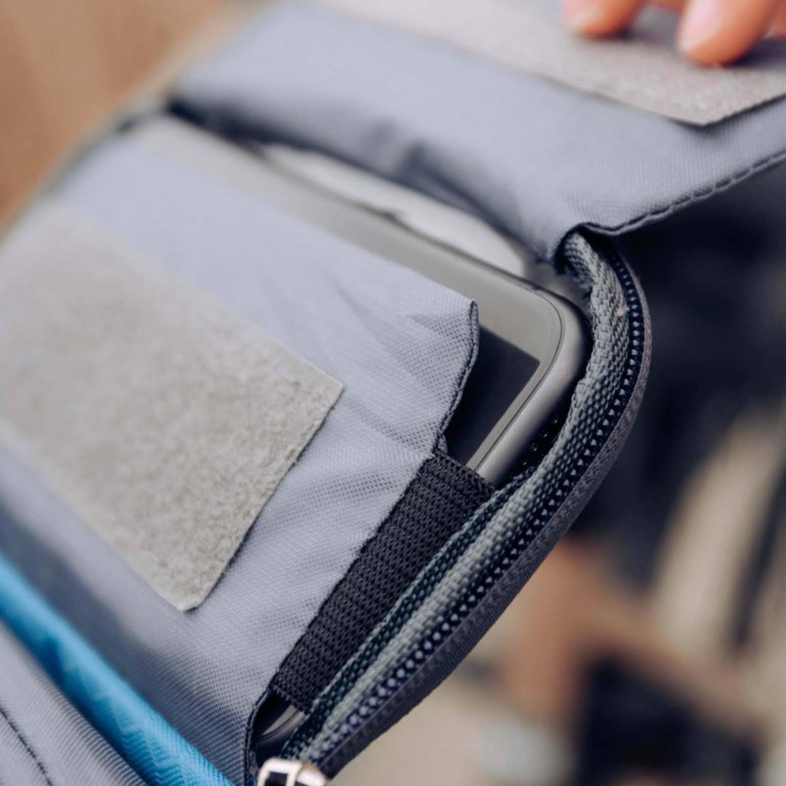 Borsa Bici Manubrio Touchscreen per Smartphone GPS - immagine 7